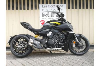 DUCATI DIAVEL V4