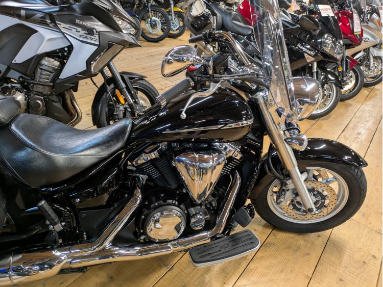 YAMAHA XVS 1300 8000 KM !