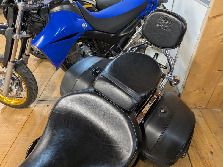 YAMAHA XVS 1300 8000 KM !
