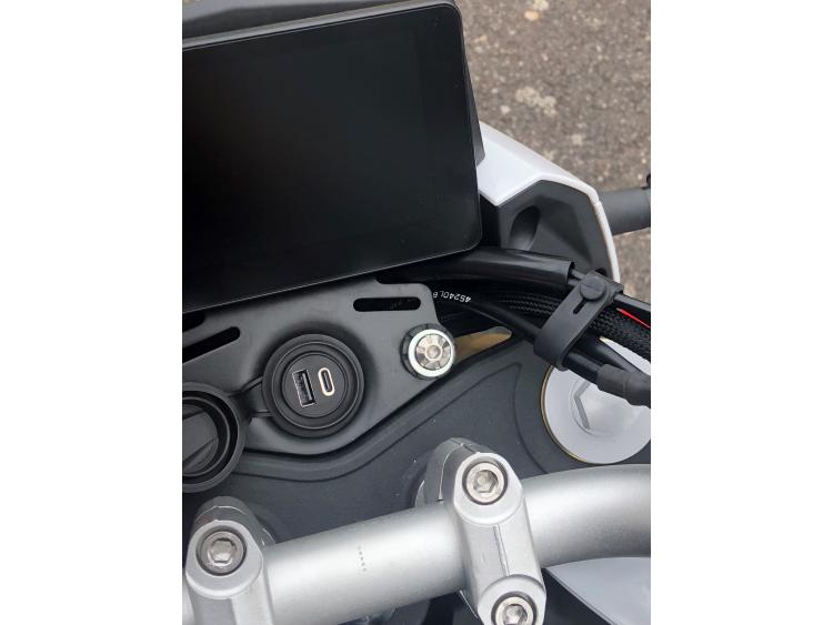 QJ MOTOR SRK 125