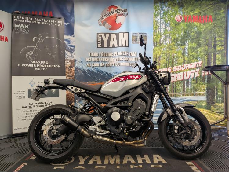 YAMAHA XSR 900