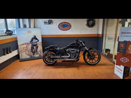 HARLEY-DAVIDSON SOFTAIL BREAKOUT 1868