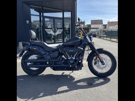 HARLEY-DAVIDSON SOFTAIL STREET BOB 1868