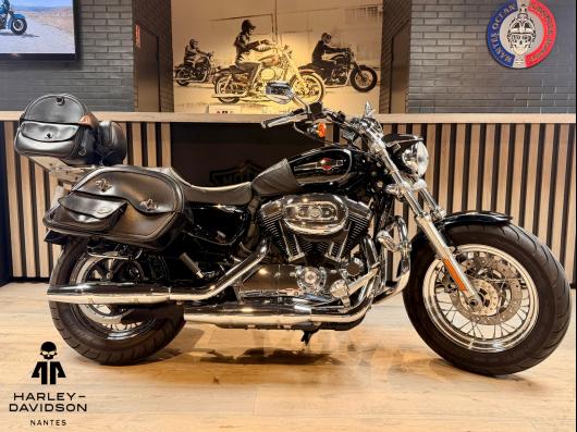 HARLEY-DAVIDSON SPORTSTER CUSTOM 1200