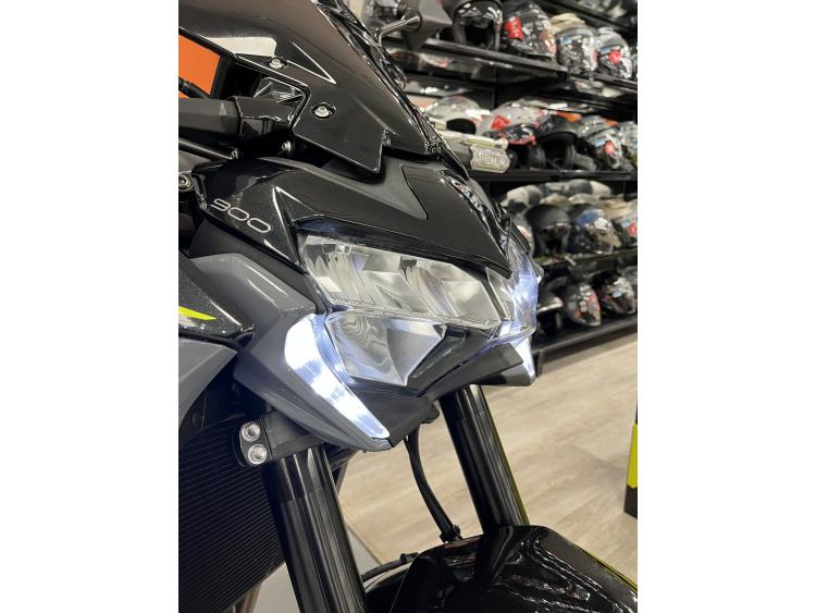 KAWASAKI Z 900