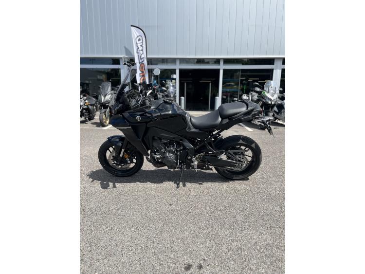 YAMAHA TRACER 9