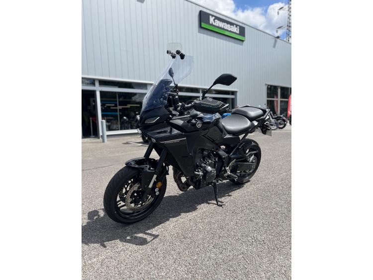 YAMAHA TRACER 9