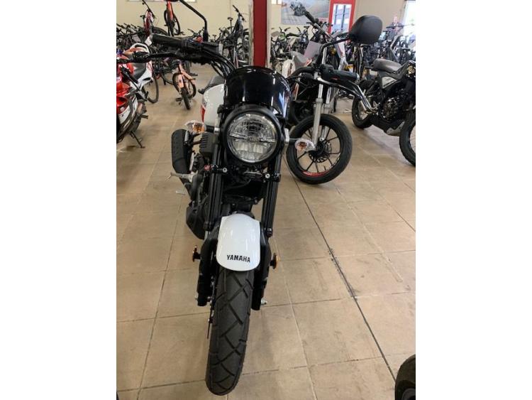 YAMAHA xsr 125