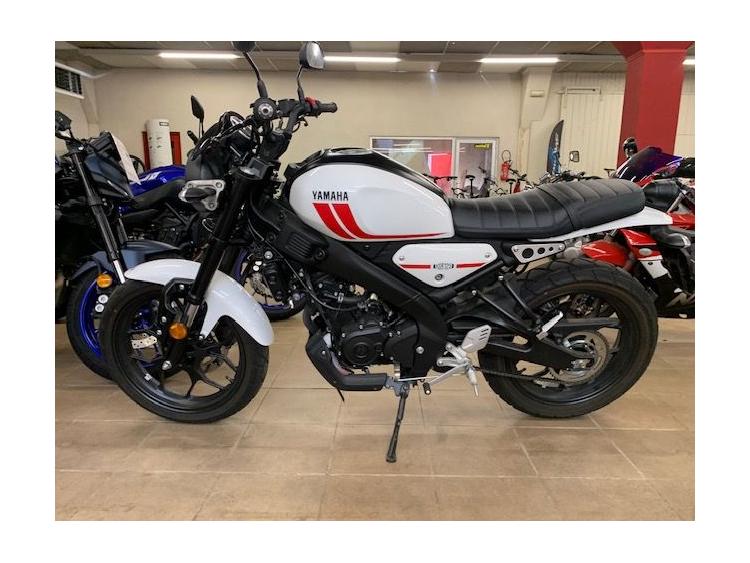 YAMAHA xsr 125