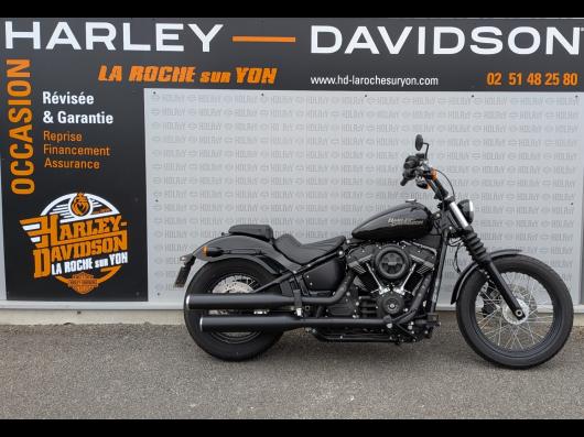 HARLEY-DAVIDSON SOFTAIL STREET BOB 1745