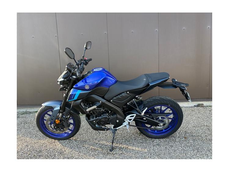 YAMAHA MT-125