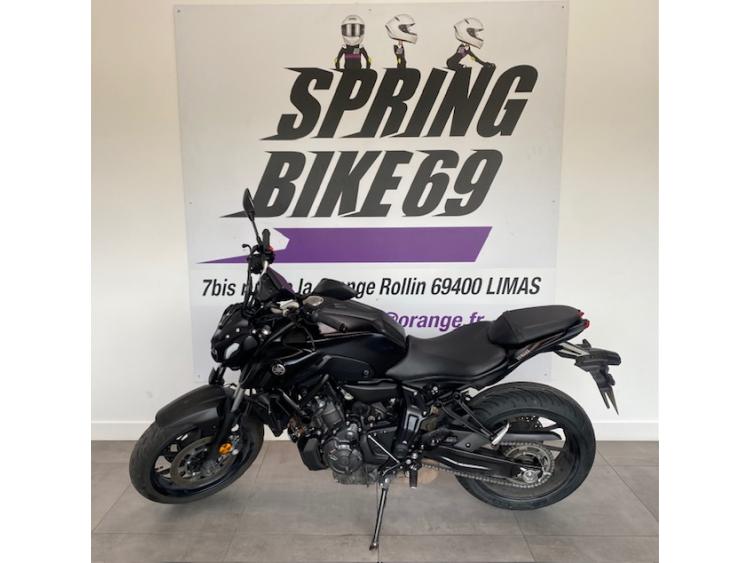 YAMAHA MT-07 (47.5CV)