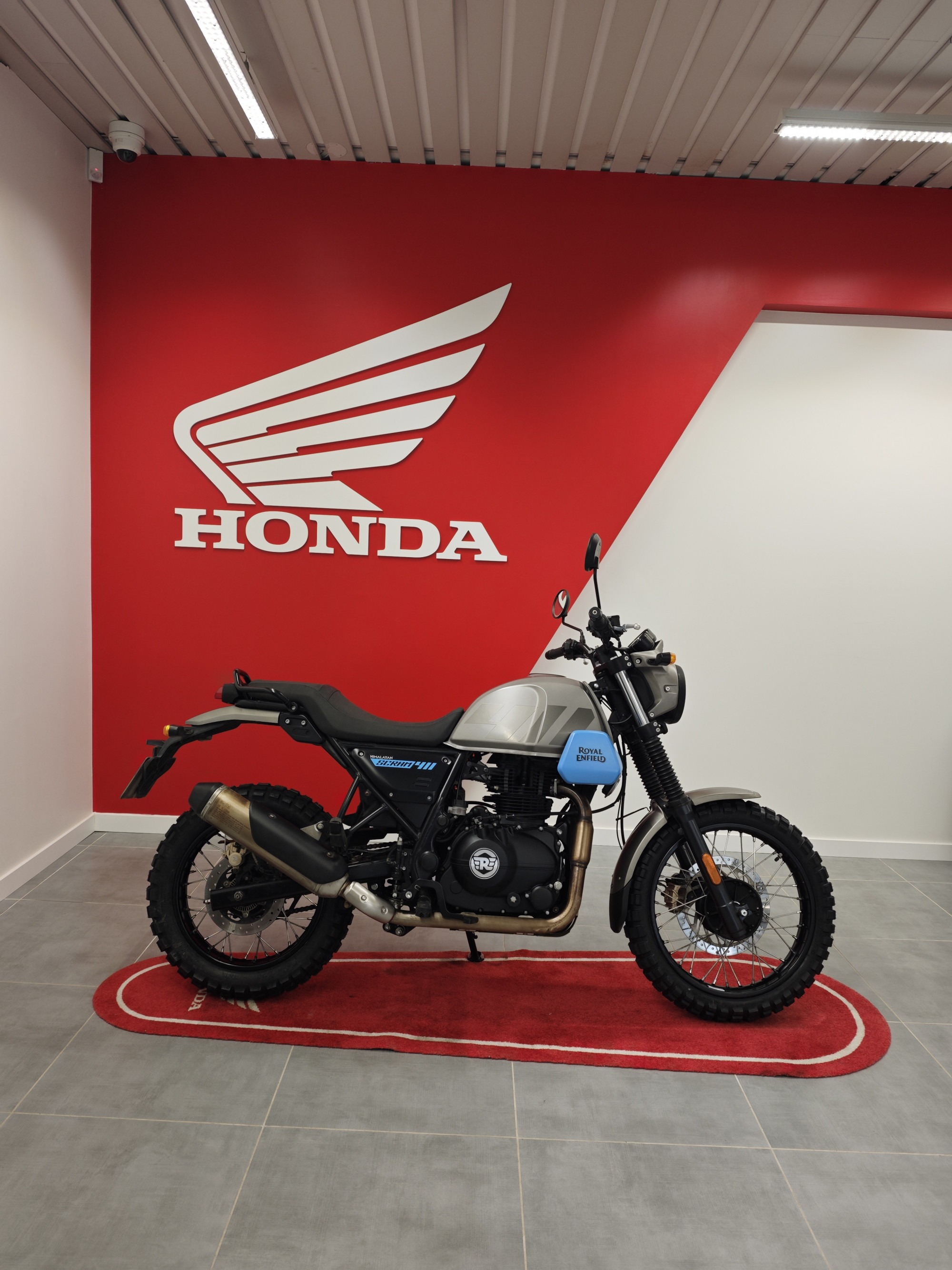 ROYAL ENFIELD HIMALAYAN SCRAM 411