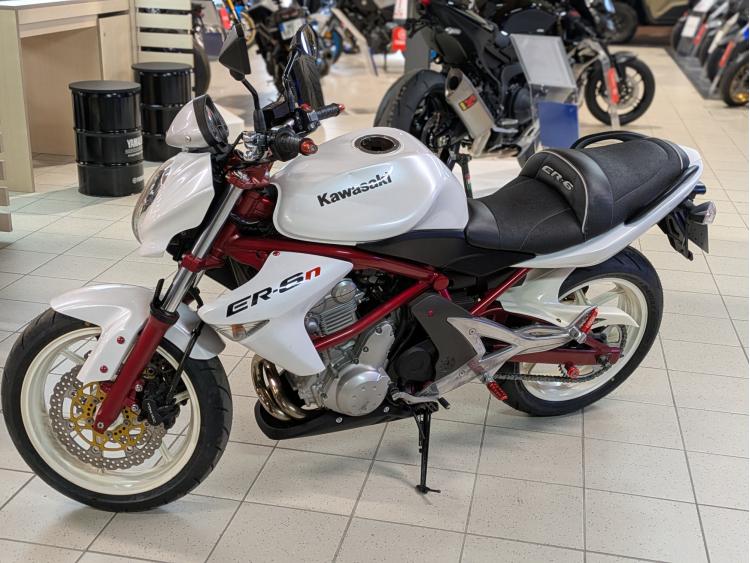 KAWASAKI ER-6 A2