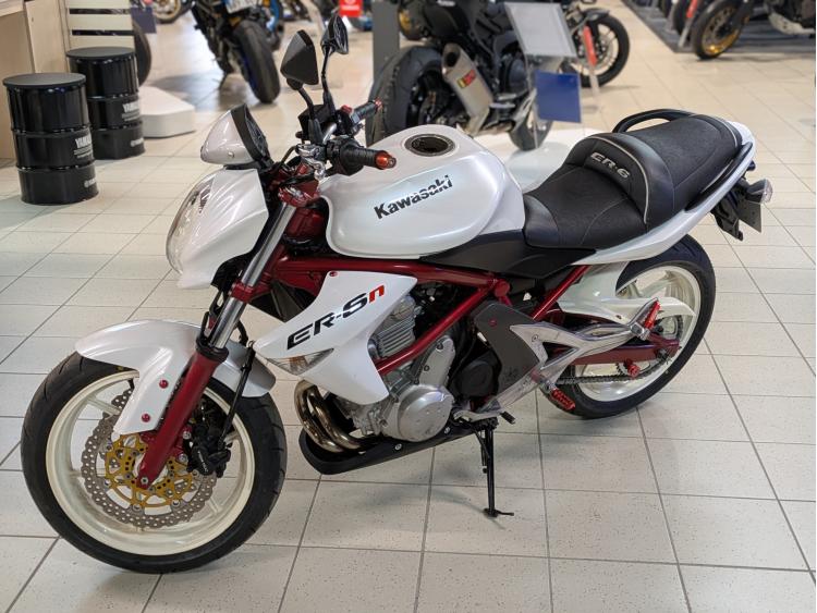 KAWASAKI ER-6 A2