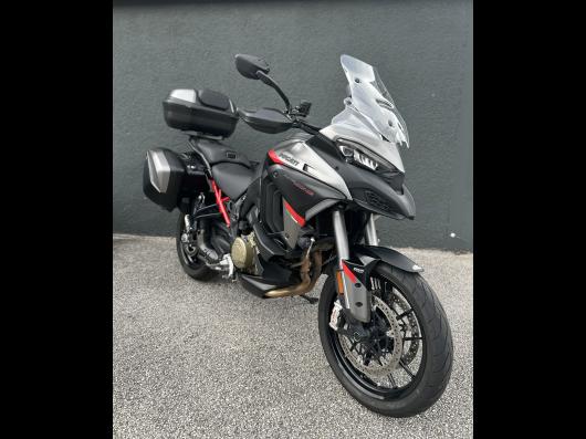 photo-annonce-ducati-multistrada-v4s-grand-tour_6842980ea1a1b512463084.jpg