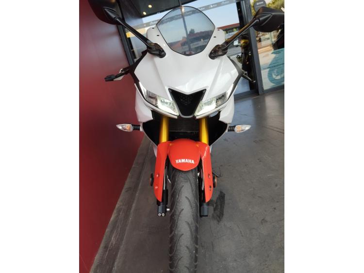 YAMAHA R125 World GP 60th Anniversary