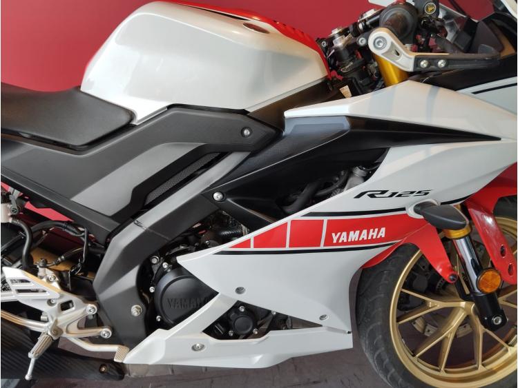 YAMAHA R125 World GP 60th Anniversary