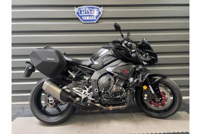 YAMAHA MT-10