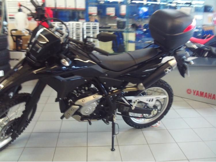 YAMAHA WR125R