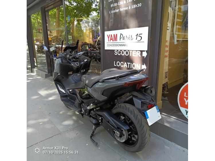 YAMAHA XP T-MAX TMAX / T MAX 560 TECH MAX