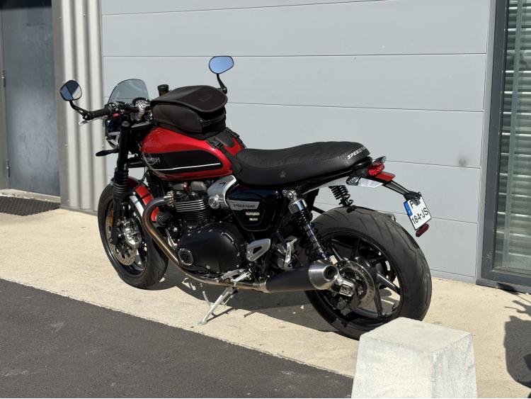 TRIUMPH SPEED TWIN 1200
