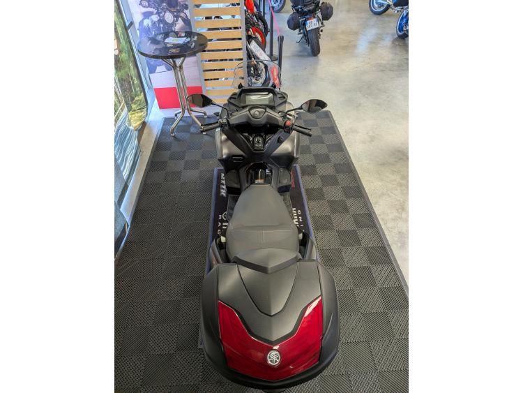YAMAHA TRICITY 300