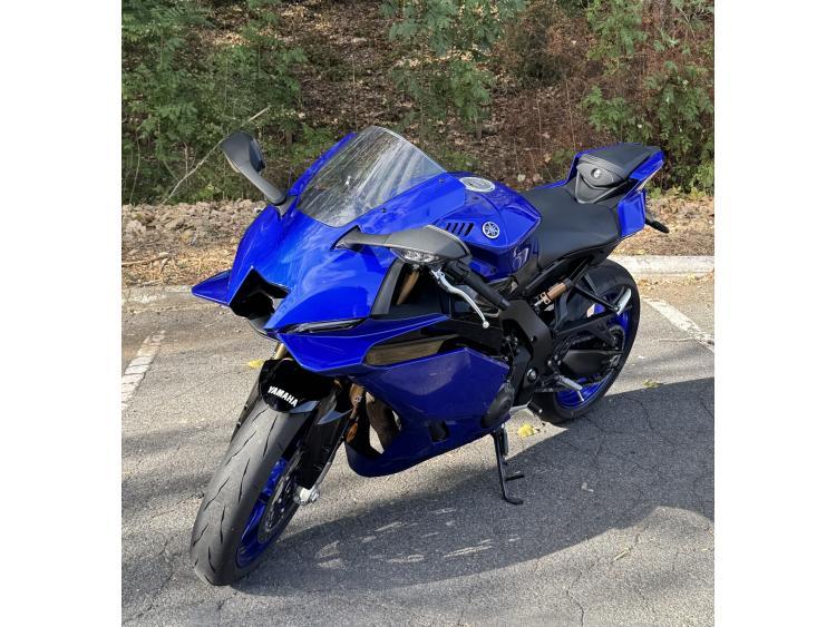 YAMAHA YZF-R9