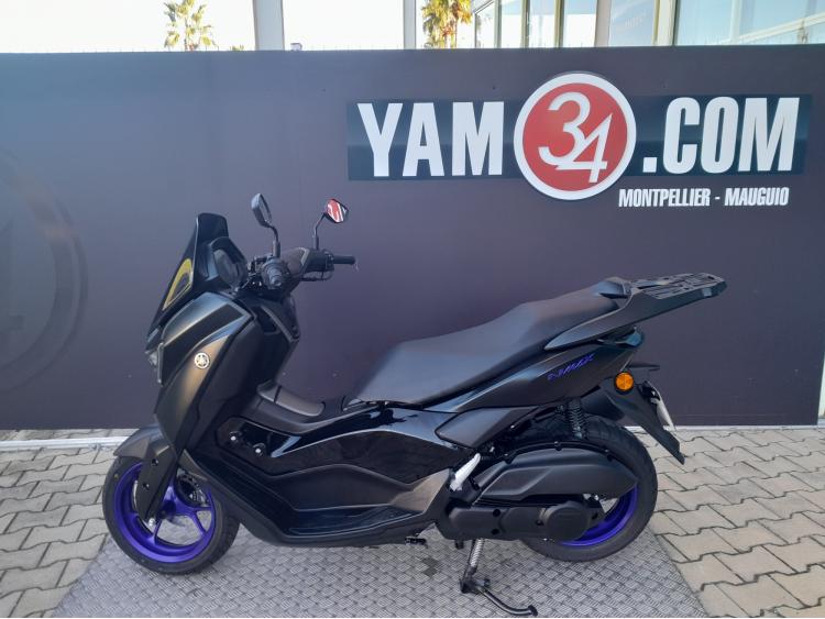 YAMAHA NMAX 125. Premiere main