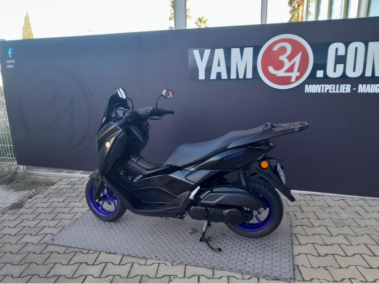 YAMAHA NMAX 125. Premiere main