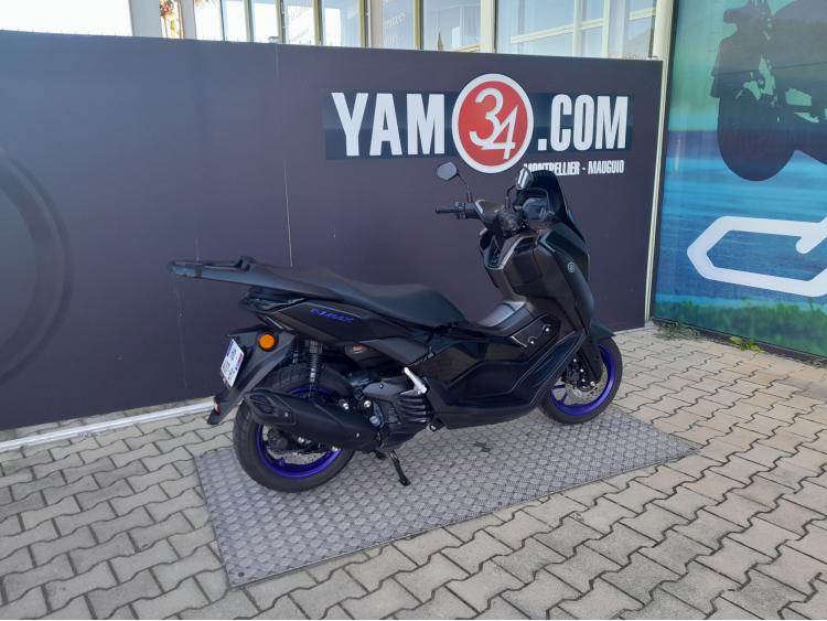YAMAHA NMAX 125. Premiere main