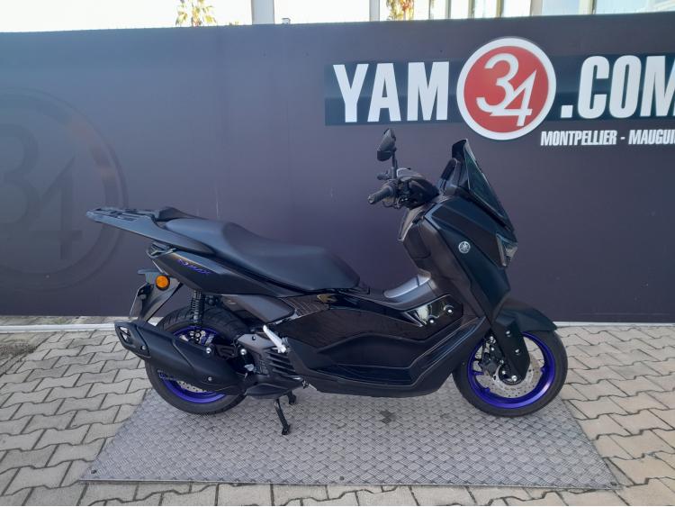 YAMAHA NMAX 125. Premiere main