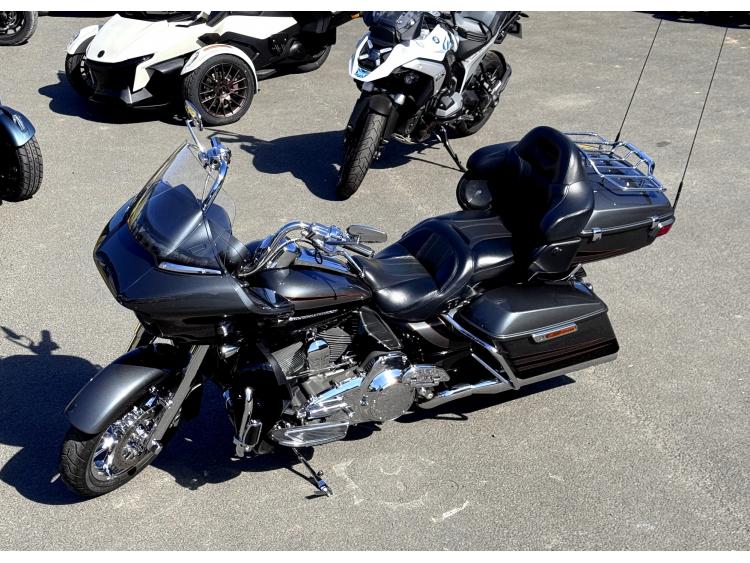 HARLEY-DAVIDSON TOURING ROAD GLIDE 1800 CVO - electra ltd ultra st limited roadglide