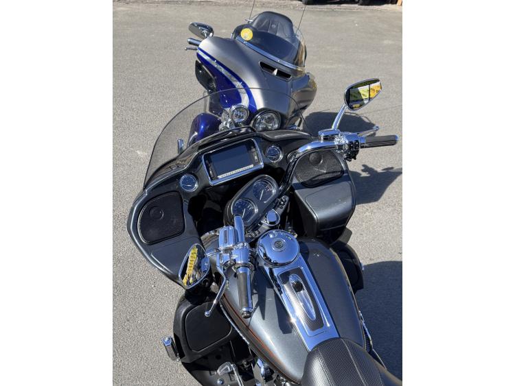 HARLEY-DAVIDSON TOURING ROAD GLIDE 1800 CVO - electra ltd ultra st limited roadglide