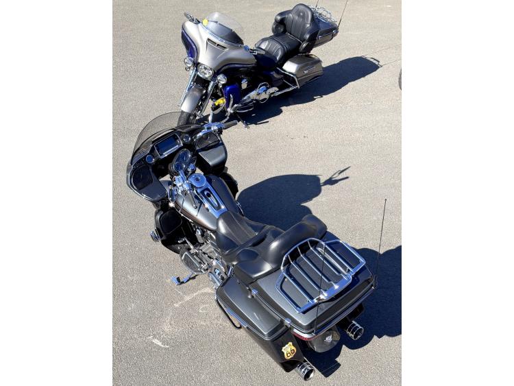 HARLEY-DAVIDSON TOURING ROAD GLIDE 1800 CVO - electra ltd ultra st limited roadglide