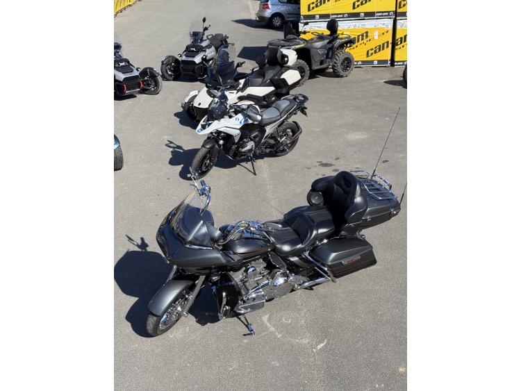 HARLEY-DAVIDSON TOURING ROAD GLIDE 1800 CVO - electra ltd ultra st limited roadglide