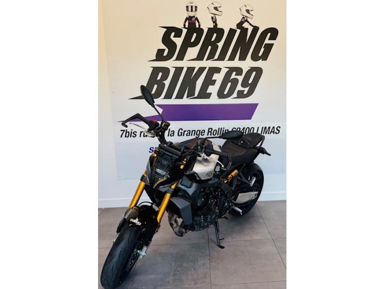 YAMAHA MT-09 SP