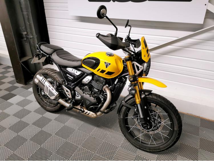 TRIUMPH Scrambler 400 XC - 1ERE MAIN - ACCESSIBLE A2 - 400XC
