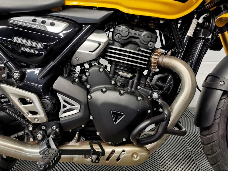 TRIUMPH Scrambler 400 XC - 1ERE MAIN - ACCESSIBLE A2 - 400XC