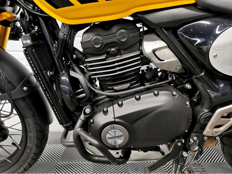 TRIUMPH Scrambler 400 XC - 1ERE MAIN - ACCESSIBLE A2 - 400XC