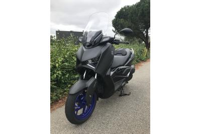YAMAHA XMAX 300
