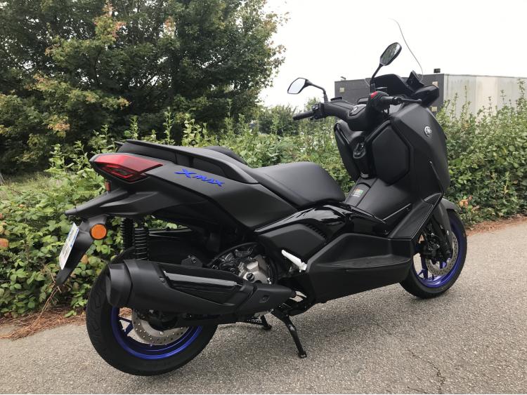 YAMAHA XMAX 300