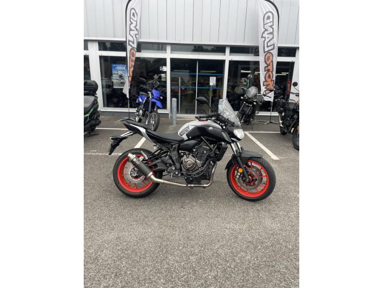 YAMAHA MT-07