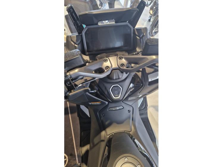 YAMAHA XP T-MAX 560 TECH MAX