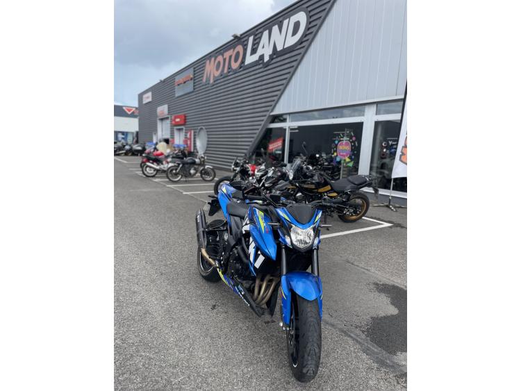SUZUKI GSX-S 750