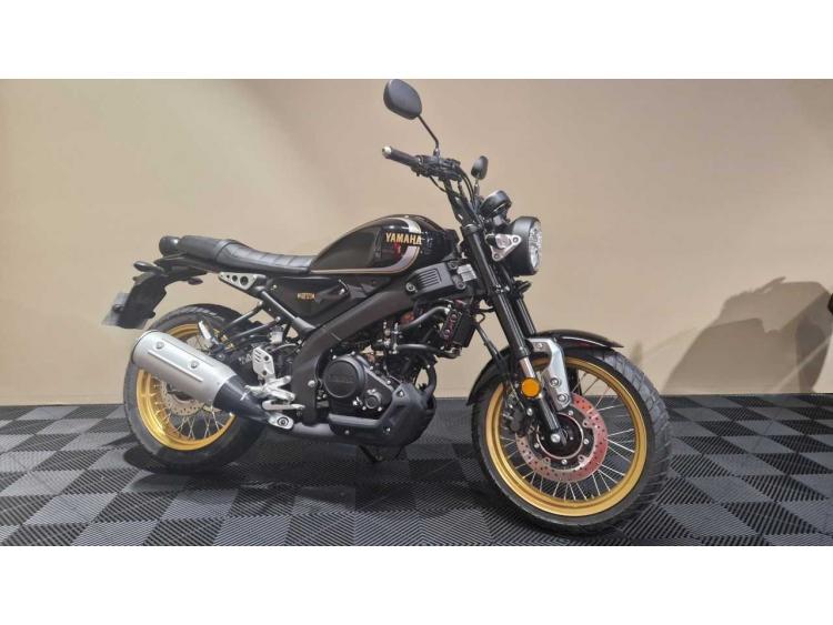 YAMAHA XSR 125 Legacy