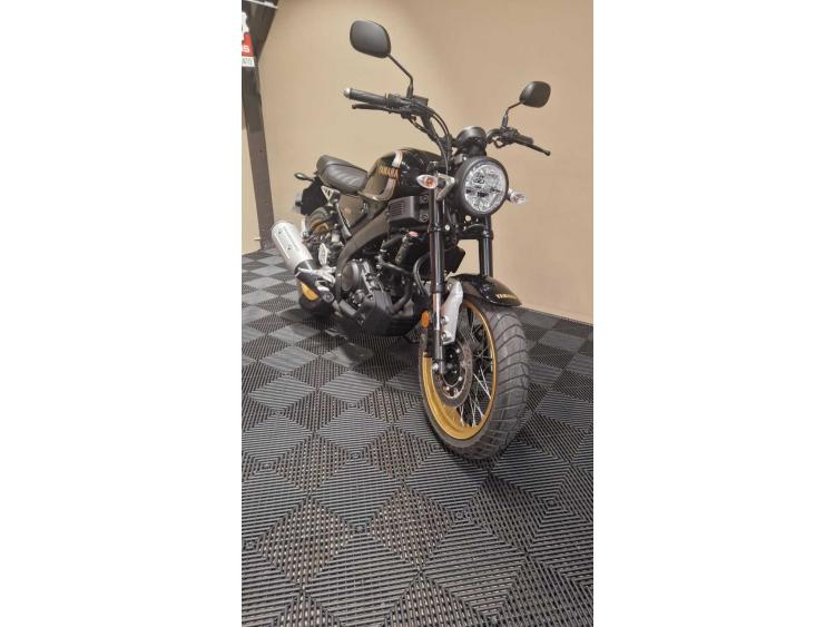 YAMAHA XSR 125 Legacy