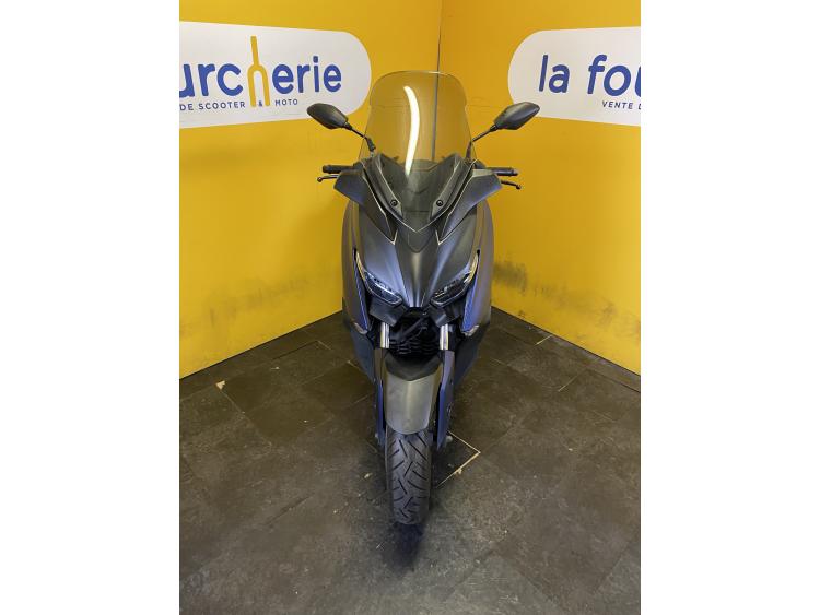 YAMAHA X-MAX 125