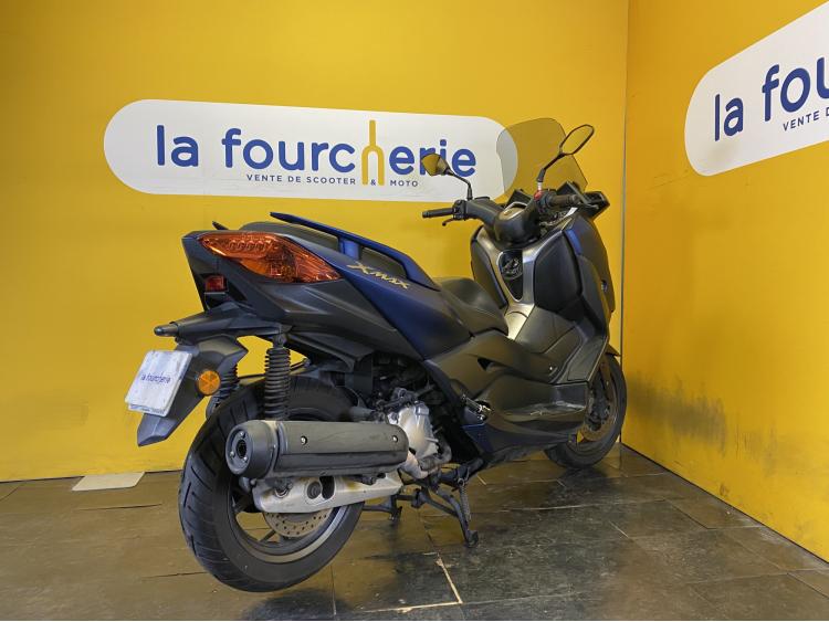 YAMAHA X-MAX 125