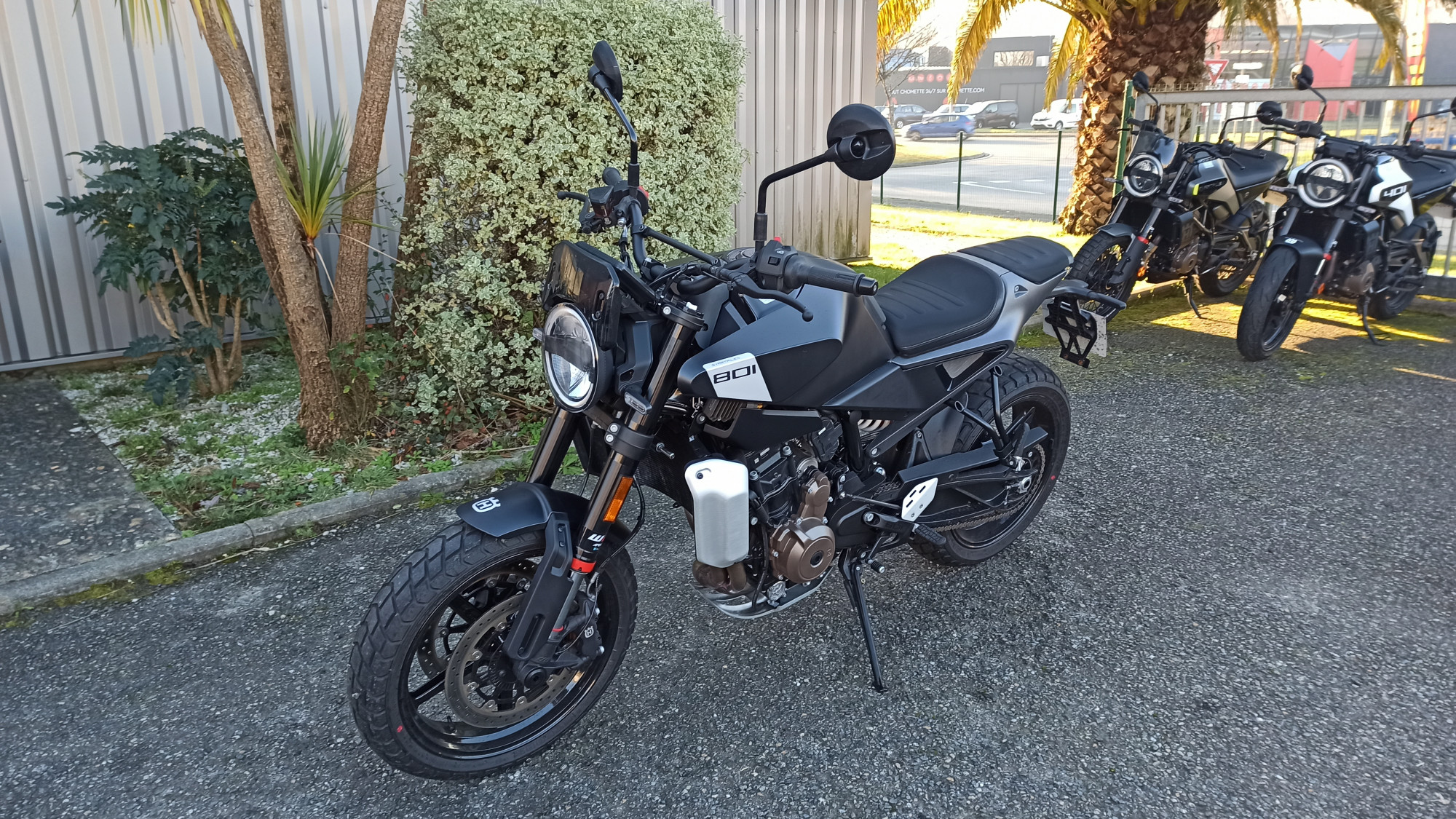 HUSQVARNA SVARTPILEN 801